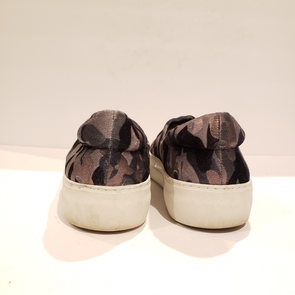J slides slip on sneakers size 7 camo grey - Picture 5 of 7